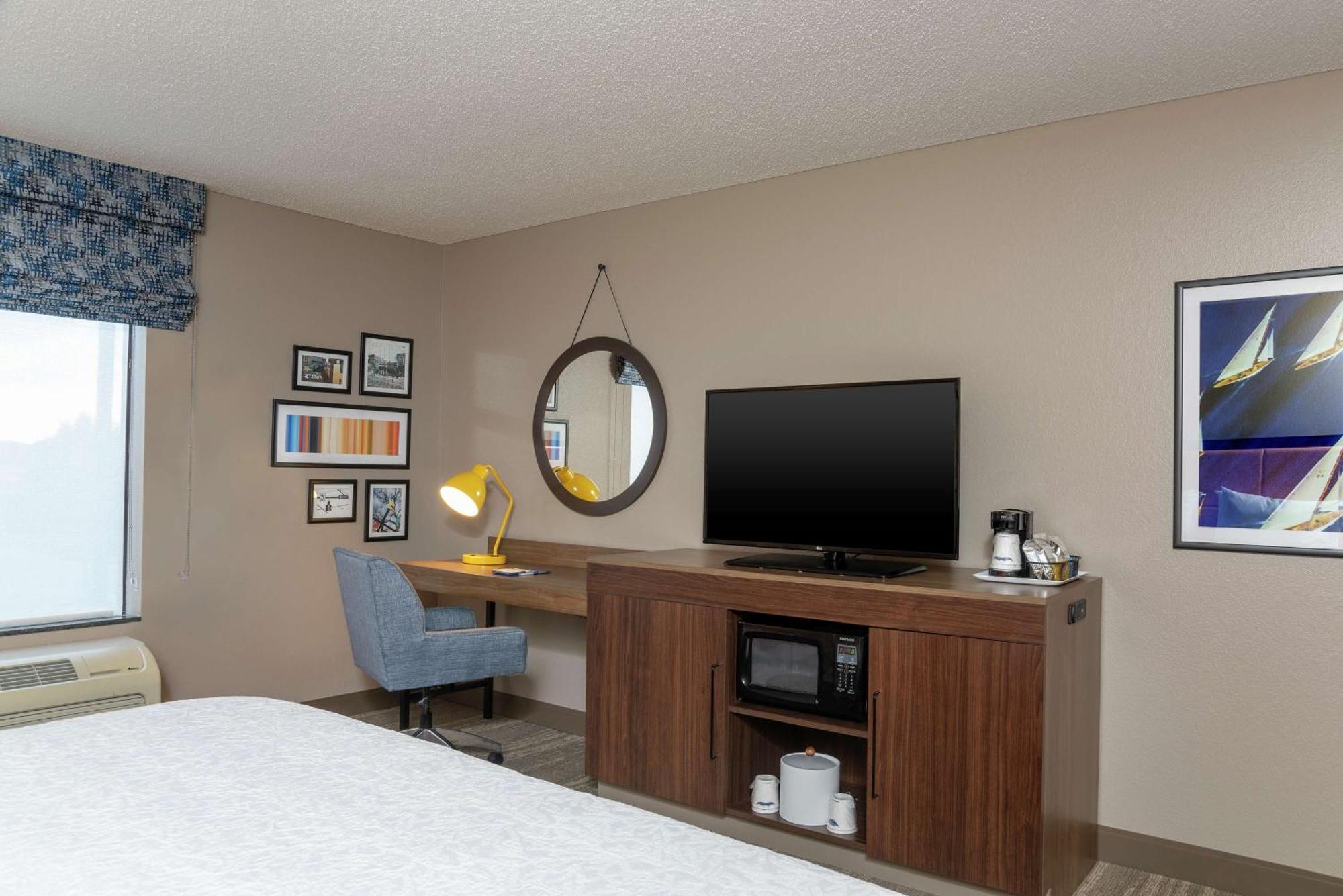 Hampton Hotel 3*